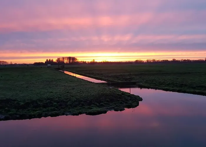 Water & Meadow In Holland 2a & 2c 펜션 *